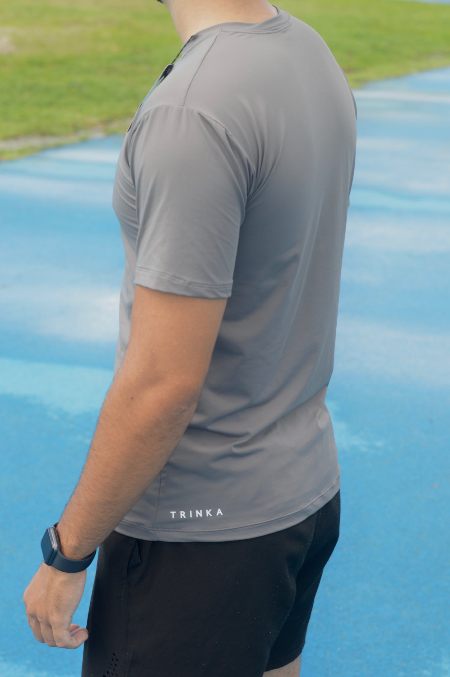 CAMISETA CONFORT- CINZA GRAFIT