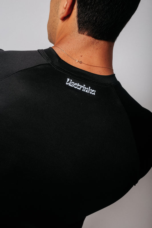 T-shirt trinka - Preta