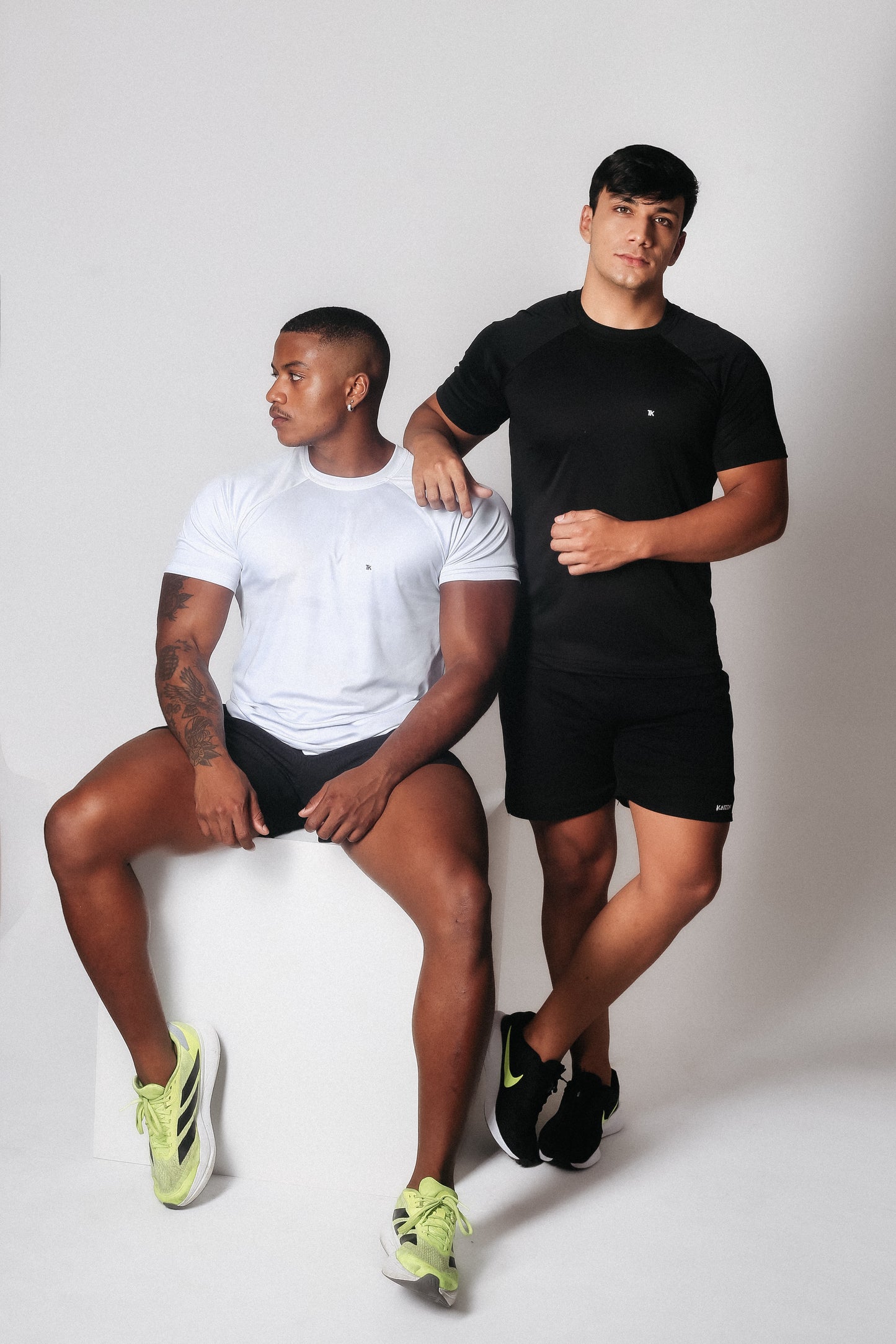 Dupla Imbatível: Preta + Branca em Dryfit💨