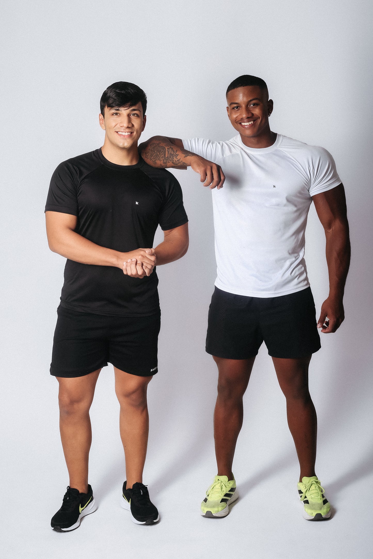 Dupla Imbatível: Preta + Branca em Dryfit💨